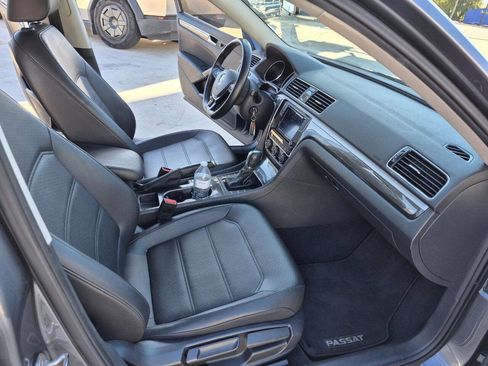 Used 2016 Volkswagen Passat 1.8T SE image 15