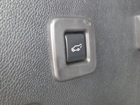 Used 2014 Ford Expedition EL Limited AWD/4WD image 19