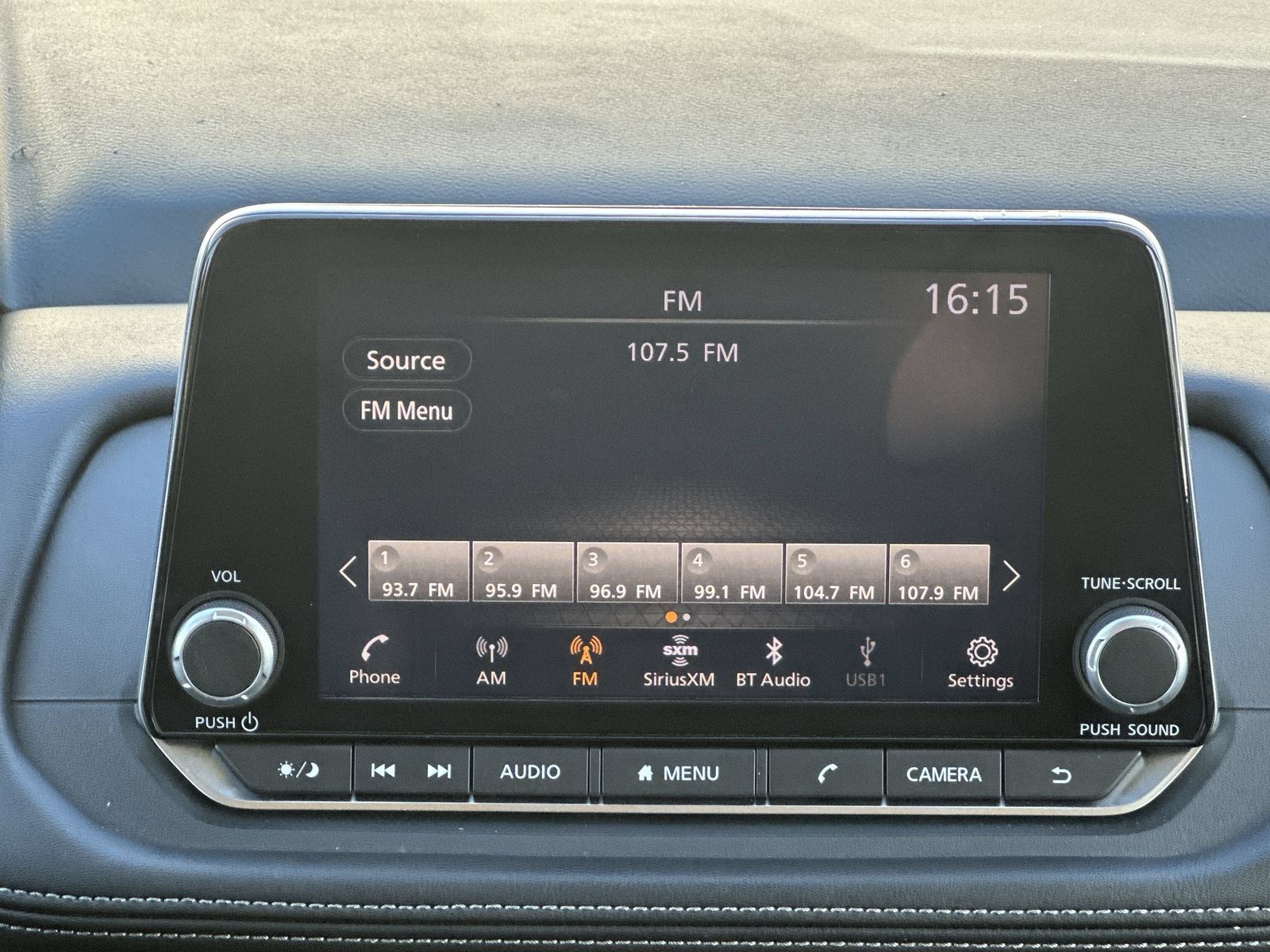 Used 2024 Nissan Rogue SV w/ SV Premium Package AWD/4WD image 26