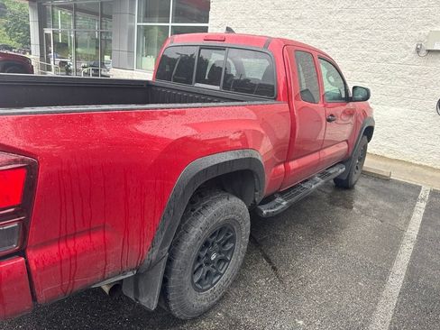 Used 2019 Toyota Tacoma SR w/ SX Package AWD/4WD image 5