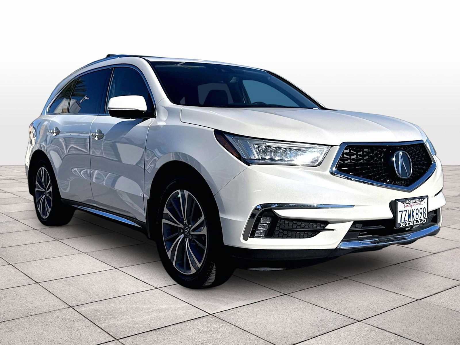 Used 2017 Acura MDX w/ Technology Package FWD image 2