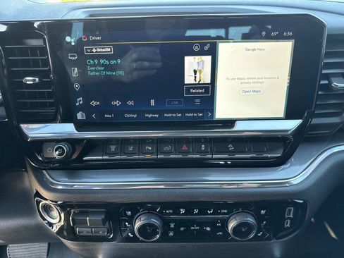 Used 2024 Chevrolet Silverado 2500 High Country w/ Technology Package image 30