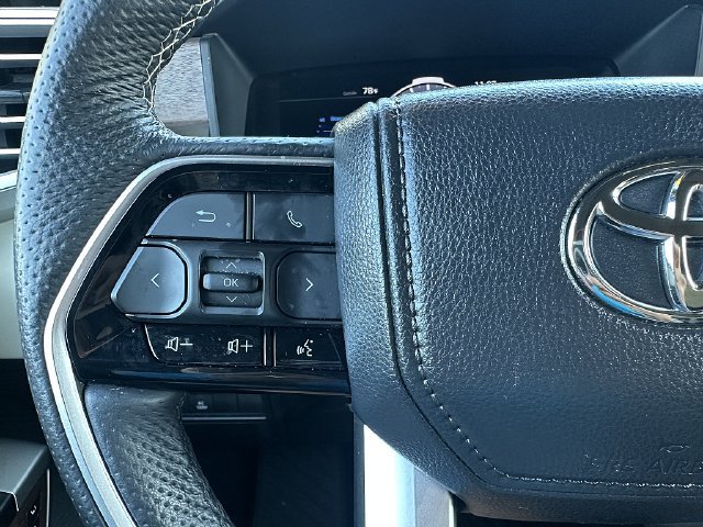 Used 2025 Toyota Sequoia Capstone AWD/4WD image 28