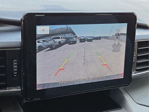 Used 2021 Ford Explorer XLT w/ Equipment Group 202A RWD image 20