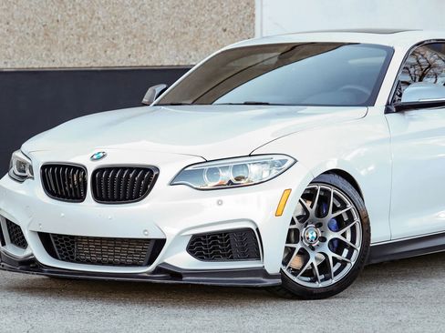 Used 2015 BMW M235i Coupe image 3