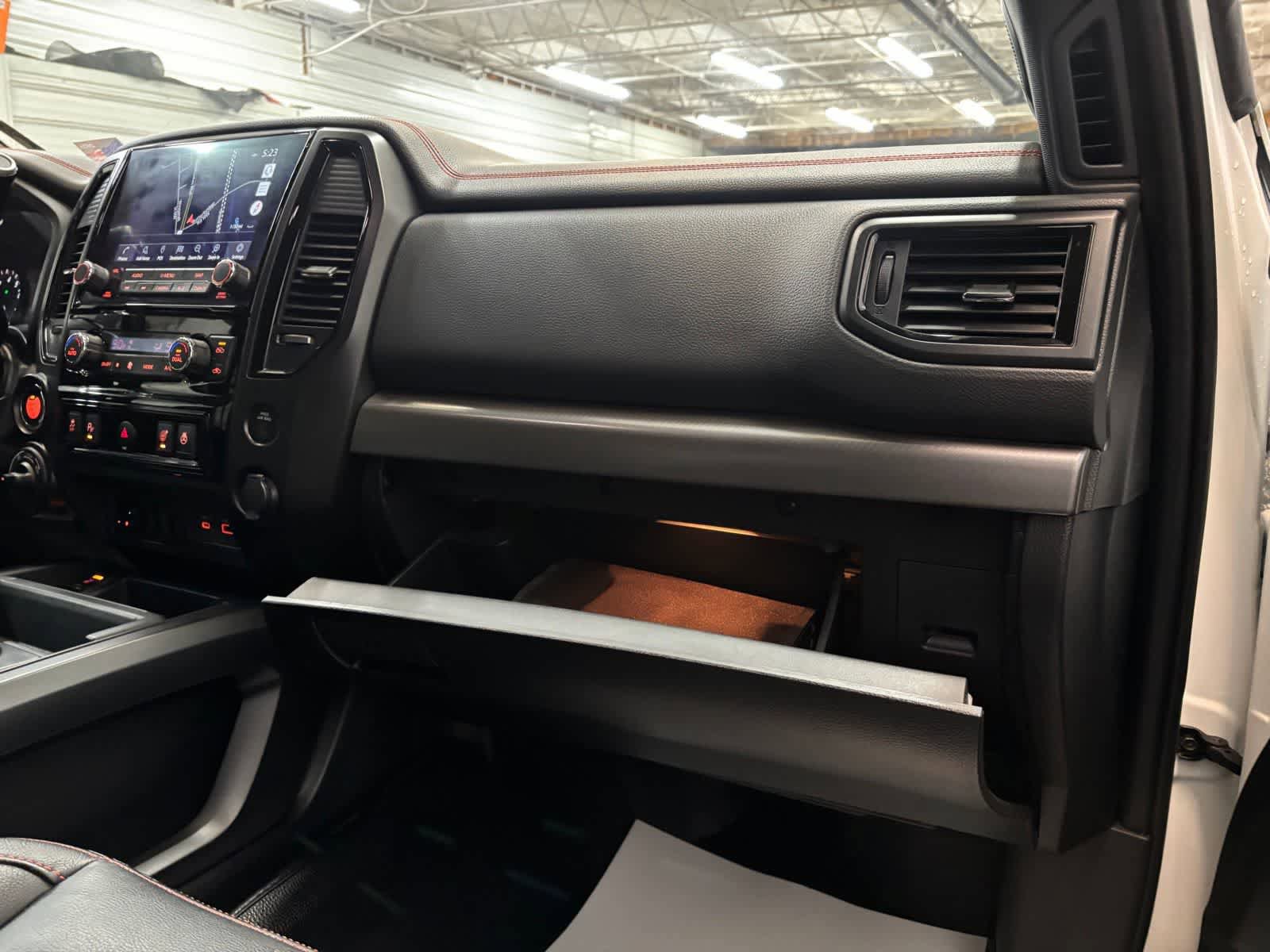 Used 2021 Nissan Titan PRO-4X w/ Pro-4x Convenience Package AWD/4WD image 28