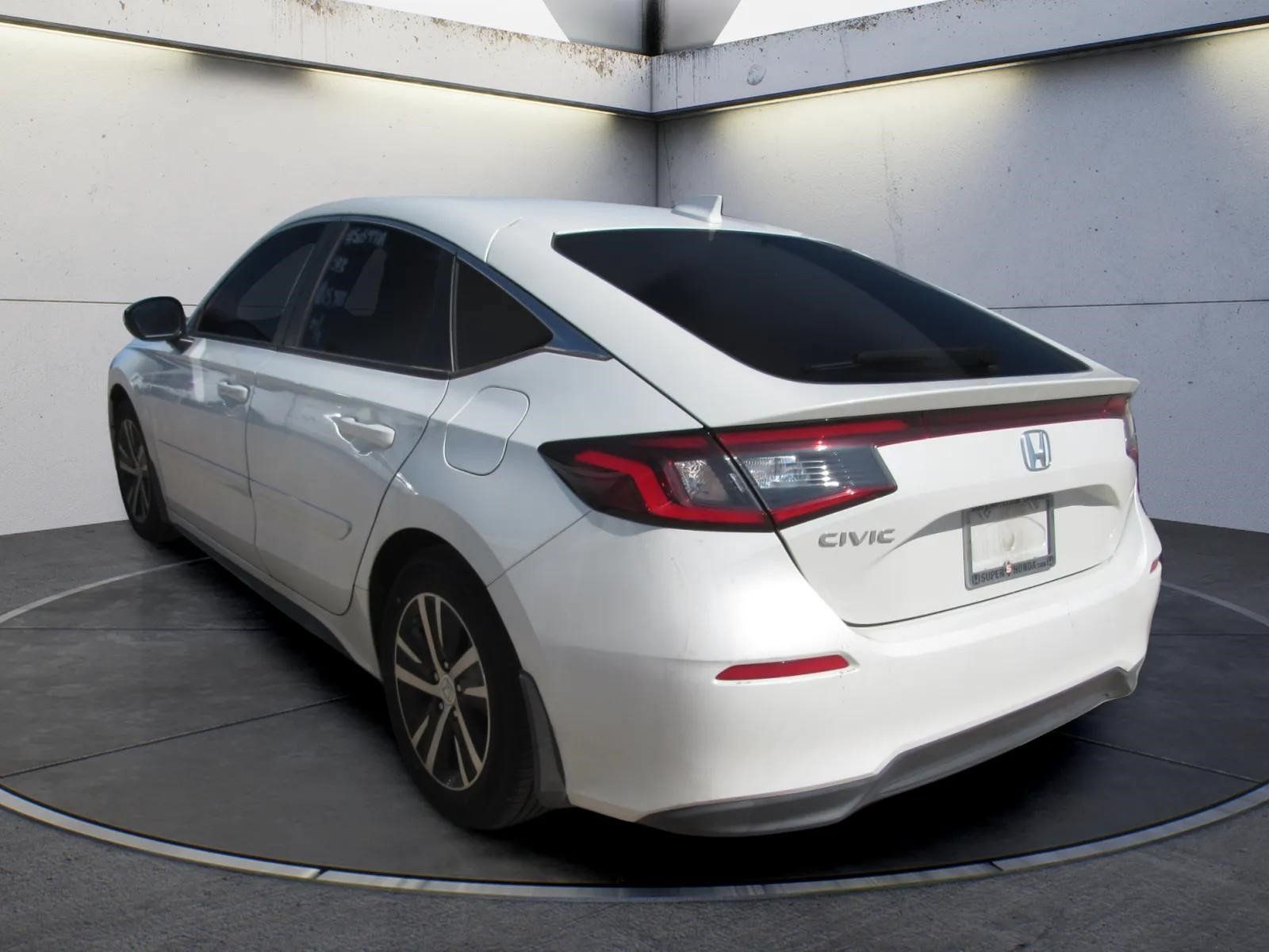 Used 2023 Honda Civic LX image 4