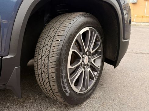 Used 2018 GMC Acadia SLT w/ LPO, Protection Package AWD/4WD image 27