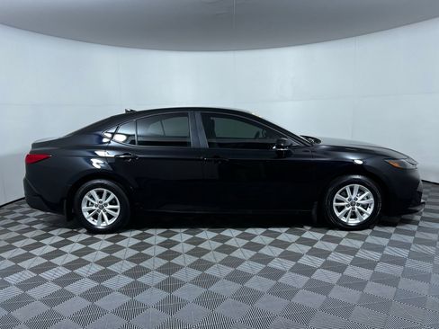 Certified 2025 Toyota Camry LE FWD image 4