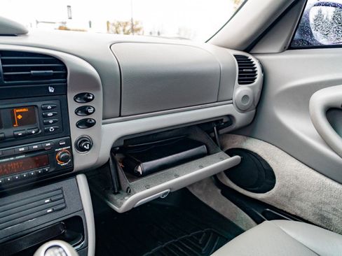 Used 2003 Porsche 911 Carrera image 24