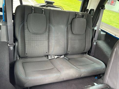 Certified 2021 Jeep Wrangler Sport AWD/4WD image 40