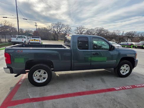 Used 2007 Chevrolet Silverado 1500 LT w/ 1LT Convenience Package image 14