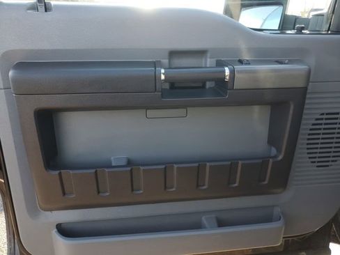 Used 2012 Ford F250 XLT w/ Advanced Security Group image 7