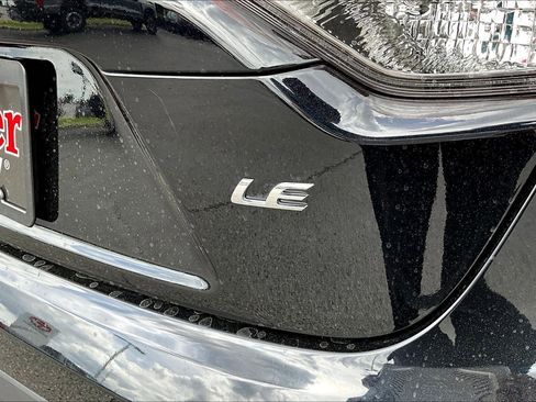 Used 2026 Toyota Corolla LE w/ Carpet Mat Package (TMS) image 24