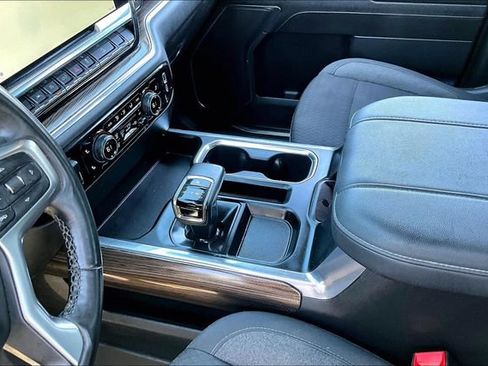 Used 2024 Chevrolet Silverado 1500 RST AWD/4WD image 19