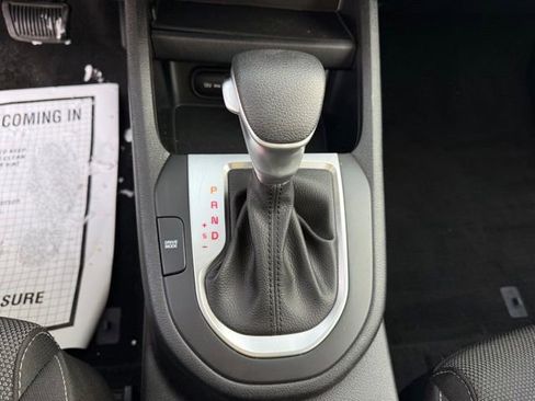 Used 2023 Kia Forte LXS w/ LXS Technology Package image 25