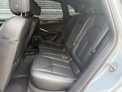 Certified 2021 Porsche Macan AWD/4WD image 19