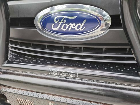 Used 2019 Ford F350 XL w/ Power Equipment Group AWD/4WD image 3