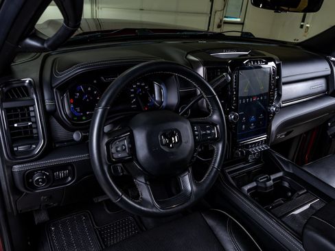 Used 2024 RAM 3500 Limited AWD/4WD image 29