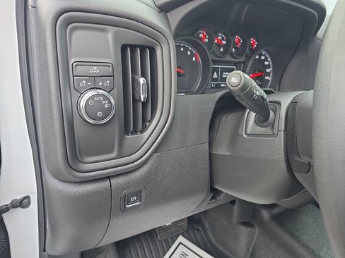 Used 2025 GMC Sierra 1500 Pro w/ Pro Value Package image 18