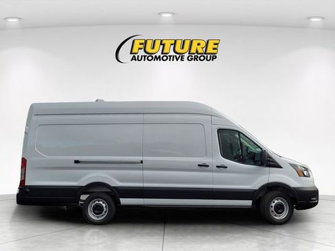 New 2026 Ford Transit 250 148 Medium Roof w/ Load Area Protection Package image 8