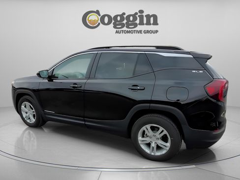 Certified 2022 GMC Terrain SLE w/ Driver Convenience Package image 5