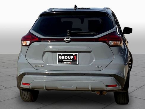 Used 2023 Nissan Kicks SV FWD image 5