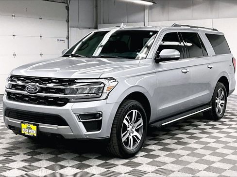 Used 2022 Ford Expedition Max Limited AWD/4WD image 12