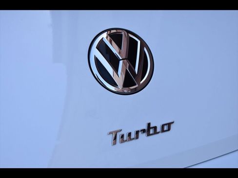 Used 2017 Volkswagen Beetle 1.8T S FWD image 49