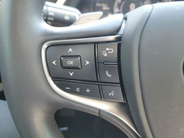Used 2023 Lexus ES 250 w/ Premium Package AWD/4WD image 32