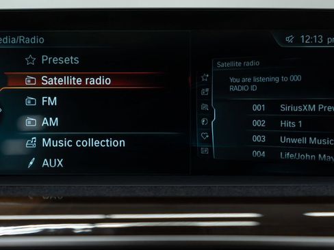 Used 2017 BMW 330e image 26