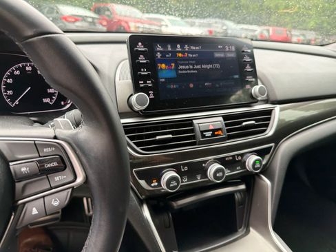 Used 2022 Honda Accord Sport image 23