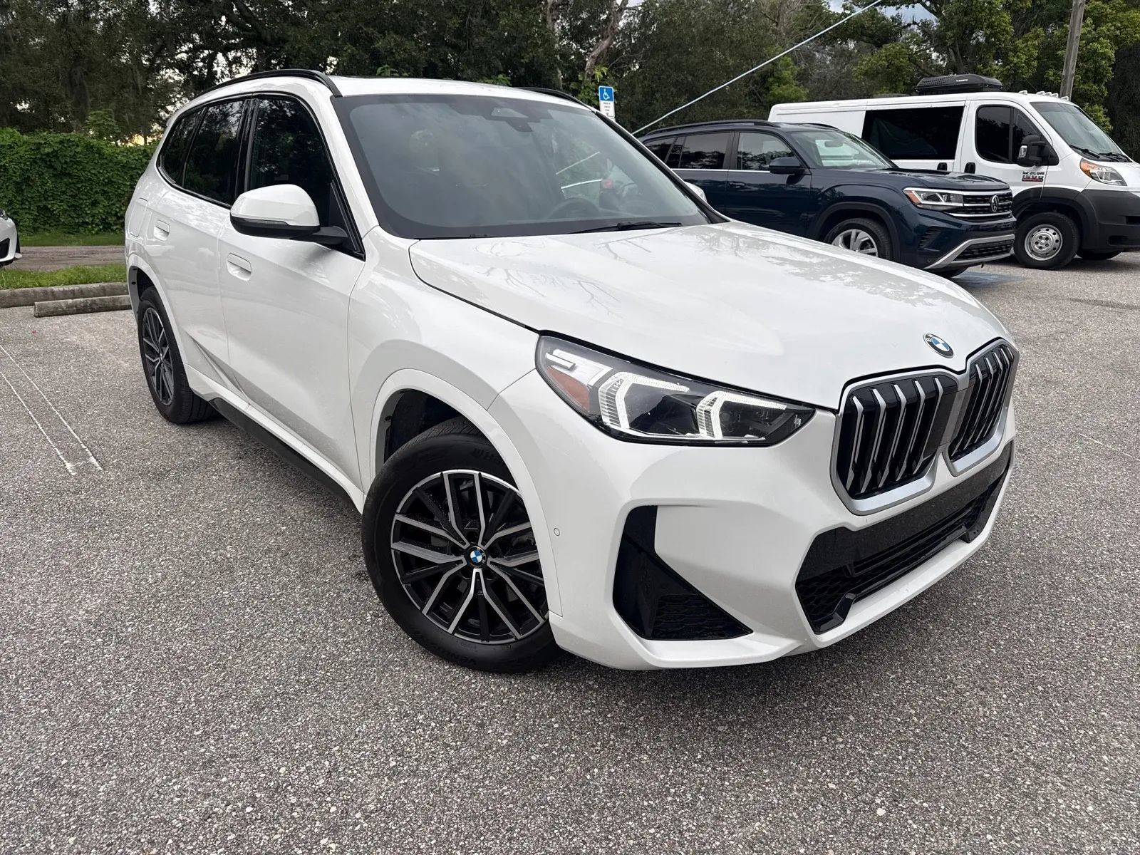 Used 2026 BMW X1 xDrive28i AWD/4WD image 5