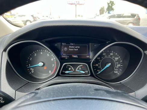 Used 2016 Ford Focus SE w/ SE Cold Weather Package image 18