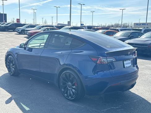 Used 2022 Tesla Model Y Performance image 5