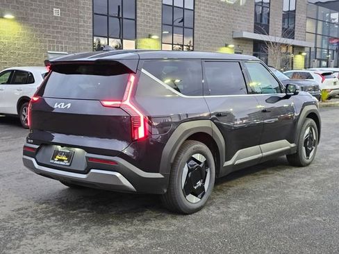New 2026 Kia EV9 Light image 5