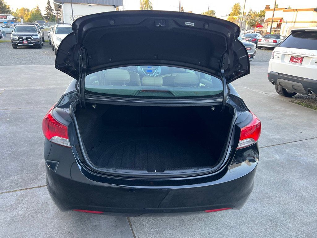Used 2011 Hyundai Elantra Limited FWD image 15