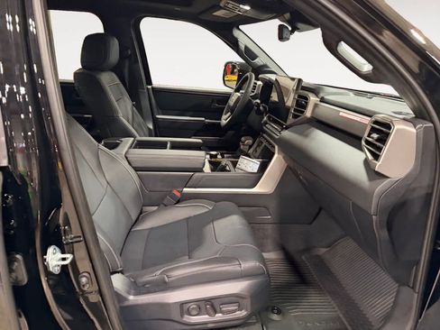 New 2026 Toyota Tundra Limited AWD/4WD image 15
