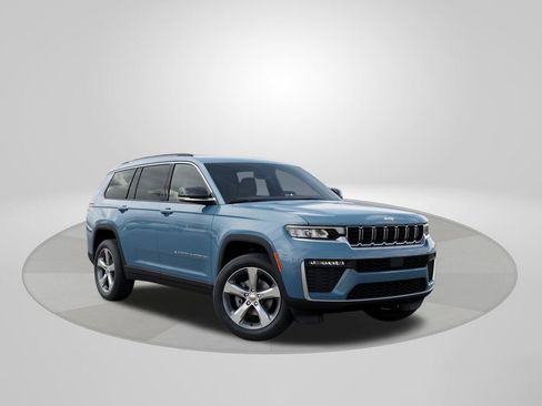 New 2026 Jeep Grand Cherokee L Limited RWD image 5