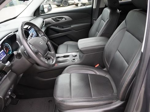 Used 2020 Chevrolet Traverse RS w/ LPO, Floor Liner Package AWD/4WD image 4