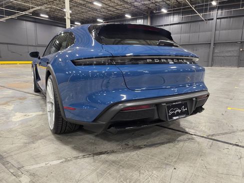 Used 2023 Porsche Taycan 4S AWD/4WD image 8