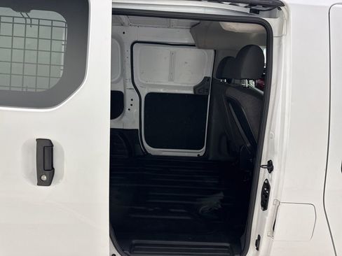 Used 2019 Nissan NV200 S FWD image 32