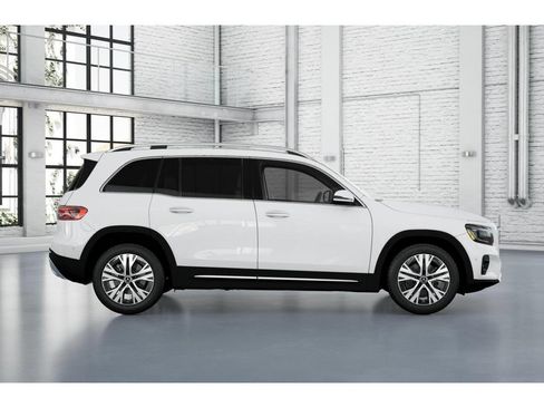 Certified 2025 Mercedes-Benz GLB 250 4MATIC image 16