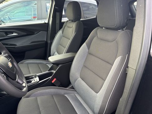 Used 2023 Chevrolet TrailBlazer LT w/ Convenience Package image 17