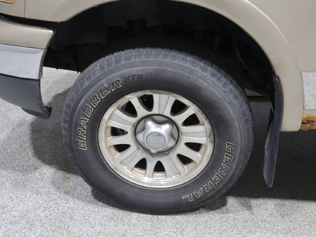 Used 2001 Ford F150 Lariat AWD/4WD image 18