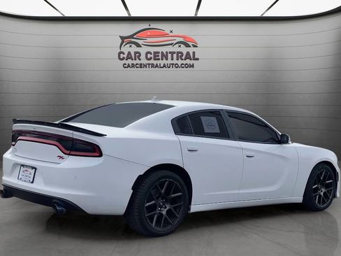 Used 2016 Dodge Charger R/T image 9