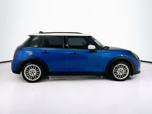 Used 2026 MINI Cooper 4-Door Hardtop FWD image 5