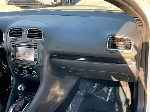 Used 2013 Volkswagen GTI 4-Door image 16