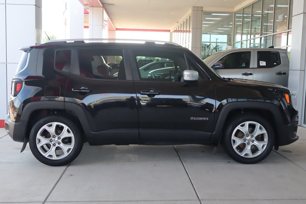 Used 2017 Jeep Renegade Limited FWD image 11