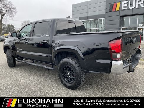 Used 2021 Toyota Tacoma SR5 image 3